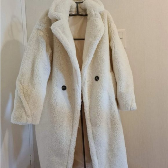 Cream Faux fur oversized button front pocket Teddy Coat - Picture 7 of 11